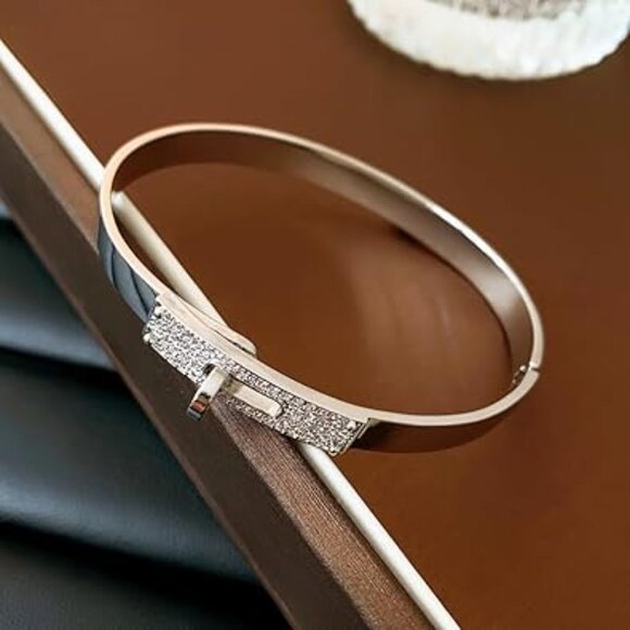 Neiman Marcus 18K White Gold Plated Turn Lock Bracelet - Picture 3 of 4